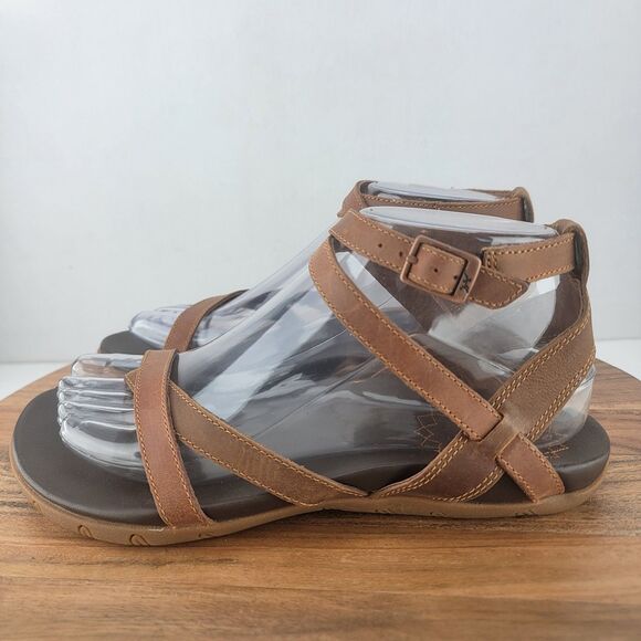 Chaco Womens Size 7 Brown Juniper Leather Strappy Buckle Sandals - Picture 1 of 6